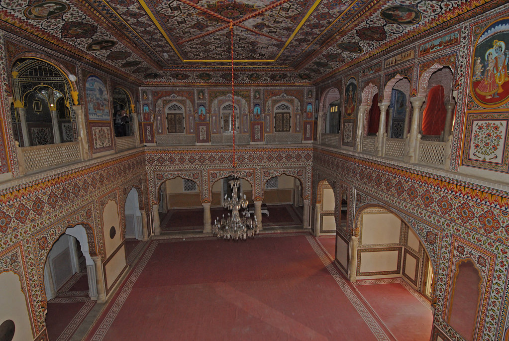 Decor Inside Samode Palace 6